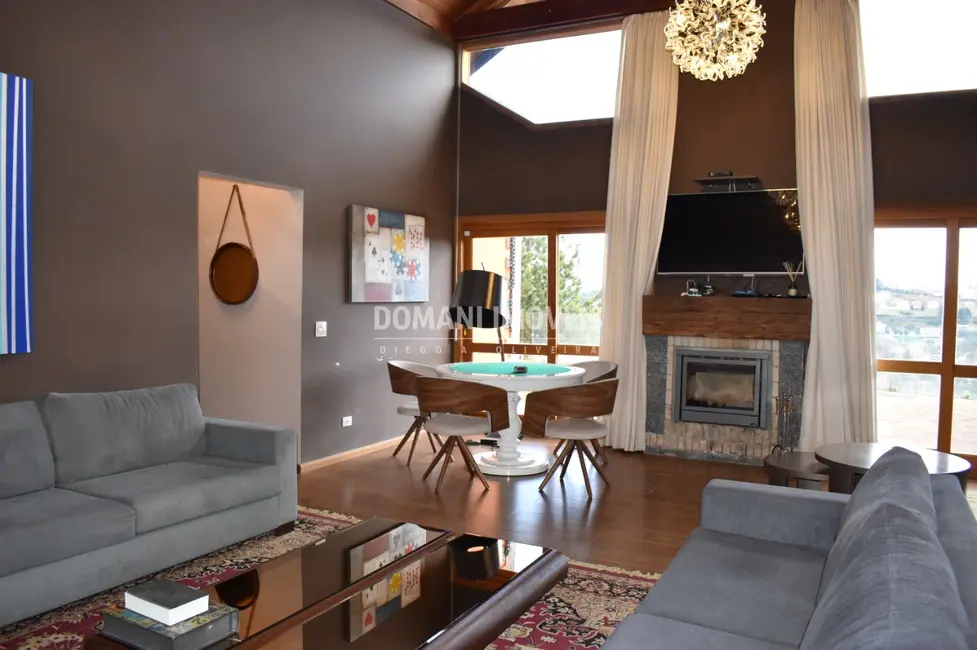 Casa de Condomínio com 4 quartos à venda, 365m2 em Campos Do Jordao - SP - imagem 8 Foto 8 de Casa de Condomínio com 4 quartos à venda, 365m2 em Campos Do Jordao - SP