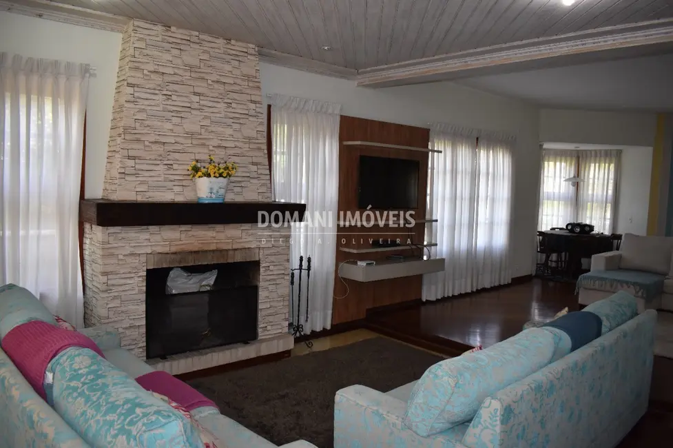 Foto 9 de Casa de Condomínio com 4 quartos à venda, 402m2 em Campos Do Jordao - SP