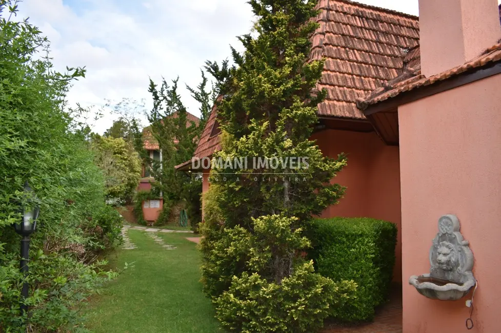 Foto 5 de Casa de Condomínio com 5 quartos à venda, 177m2 em Campos Do Jordao - SP