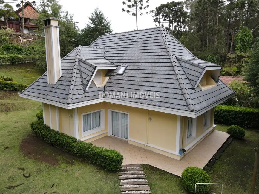 Foto 3 de Casa de Condomínio com 3 quartos à venda, 291m2 em Campos Do Jordao - SP