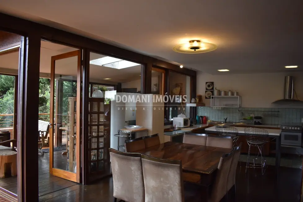 Foto 8 de Casa de Condomínio com 6 quartos à venda, 302m2 em Campos Do Jordao - SP