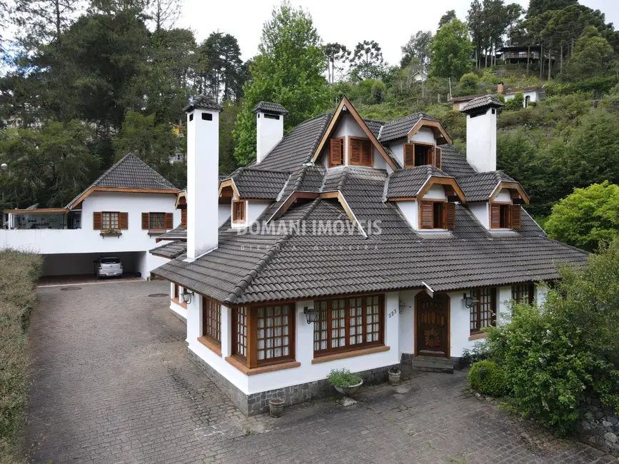 Foto 2 de Casa com 7 quartos à venda, 583m2 em Campos Do Jordao - SP