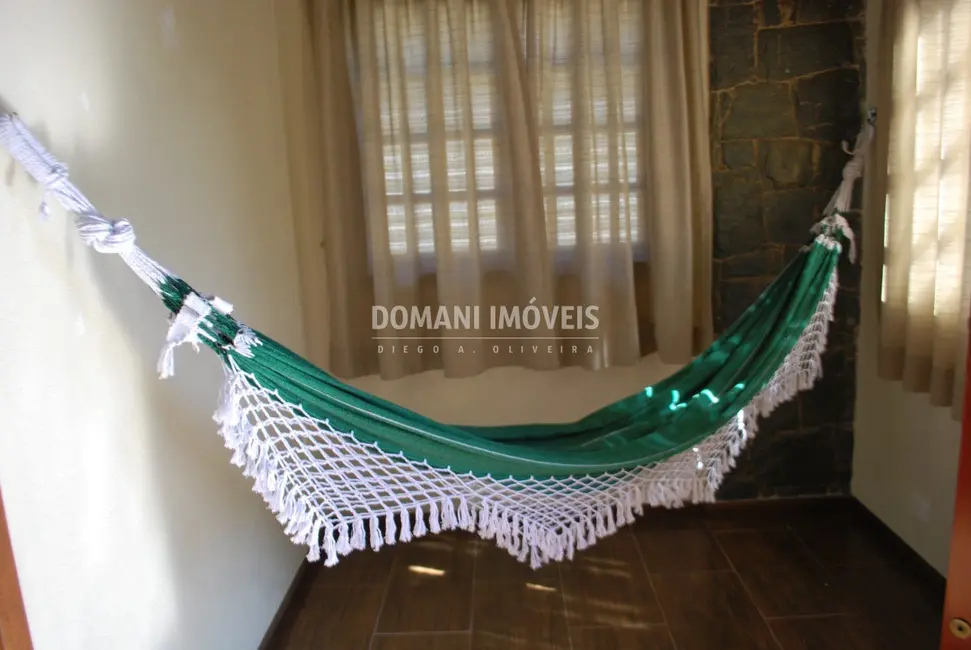 Foto 8 de Casa com 3 quartos à venda, 242m2 em Campos Do Jordao - SP