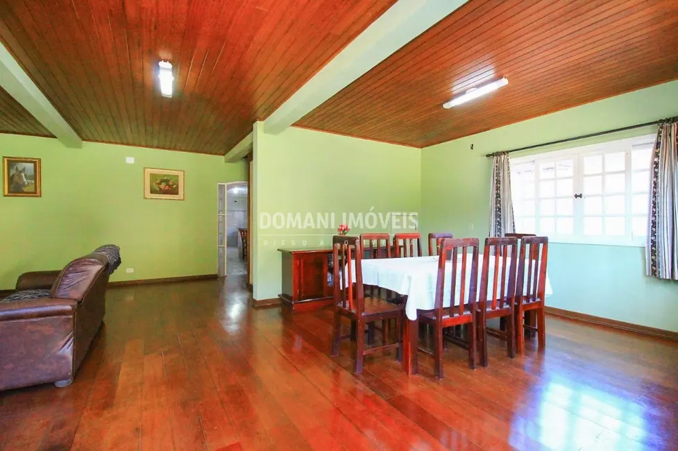 Foto 4 de Casa com 10 quartos à venda, 670m2 em Campos Do Jordao - SP