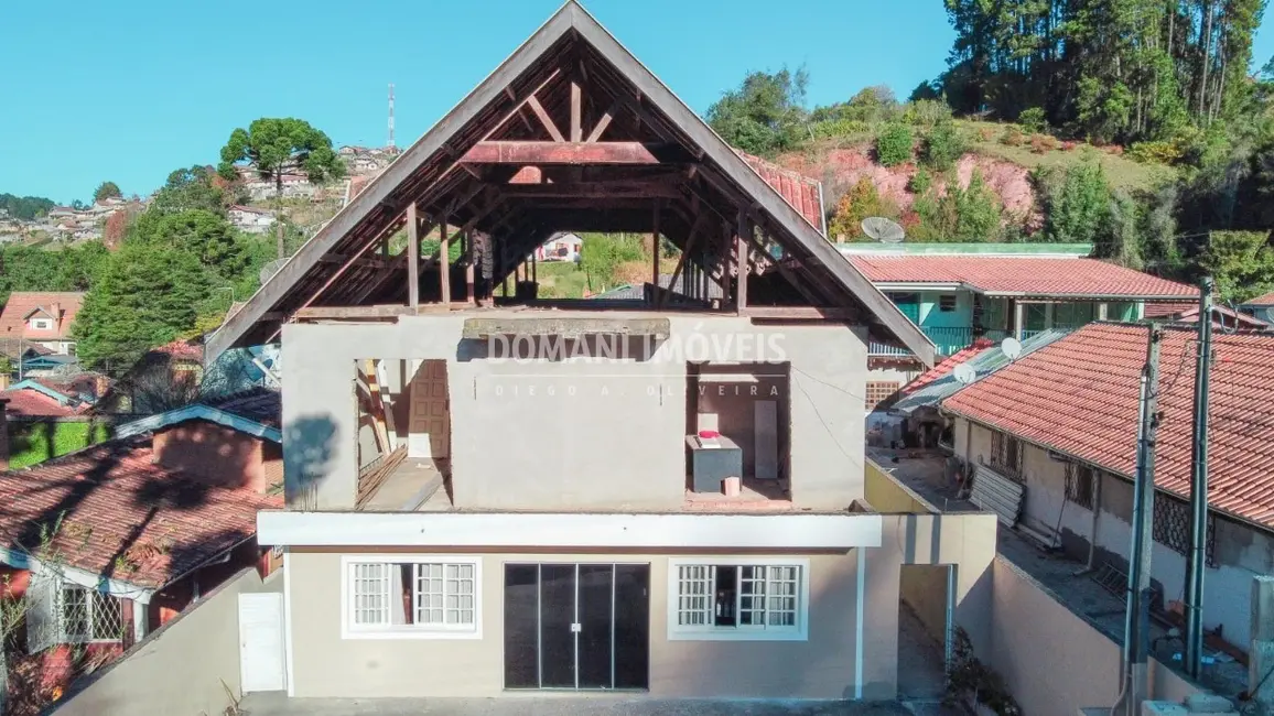 Foto 2 de Casa com 10 quartos à venda, 670m2 em Campos Do Jordao - SP