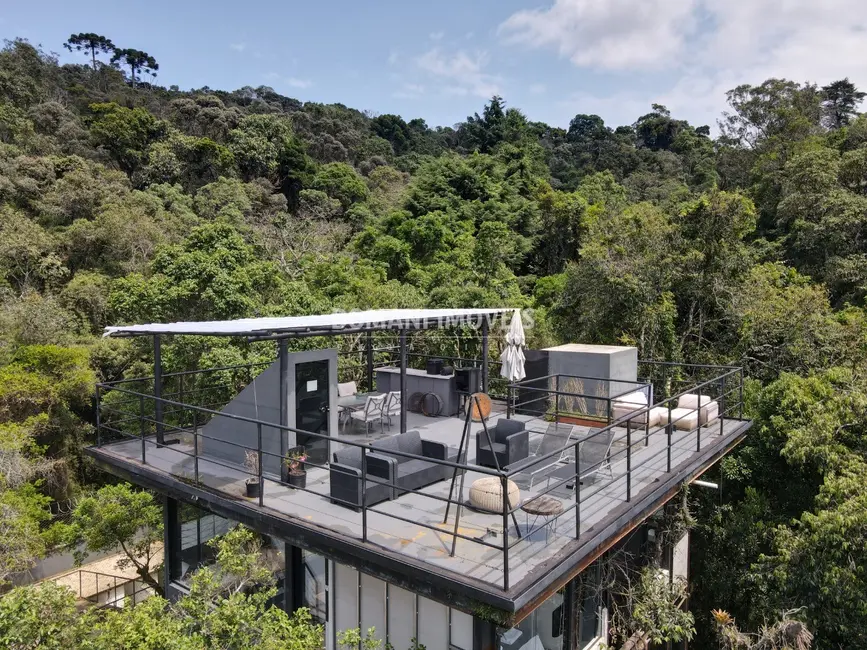 Foto 4 de Casa com 4 quartos à venda, 193m2 em Campos Do Jordao - SP