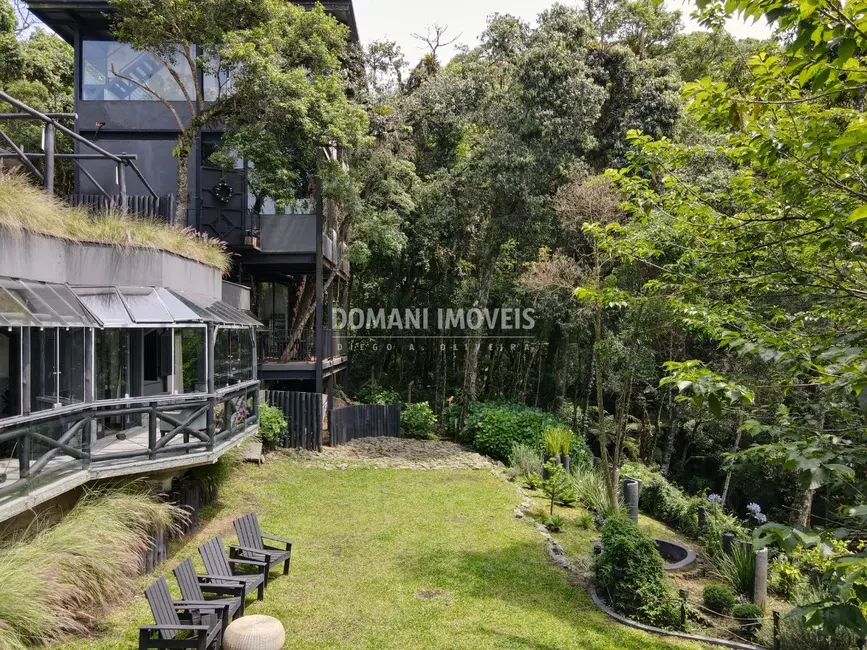 Foto 5 de Casa com 4 quartos à venda, 193m2 em Campos Do Jordao - SP