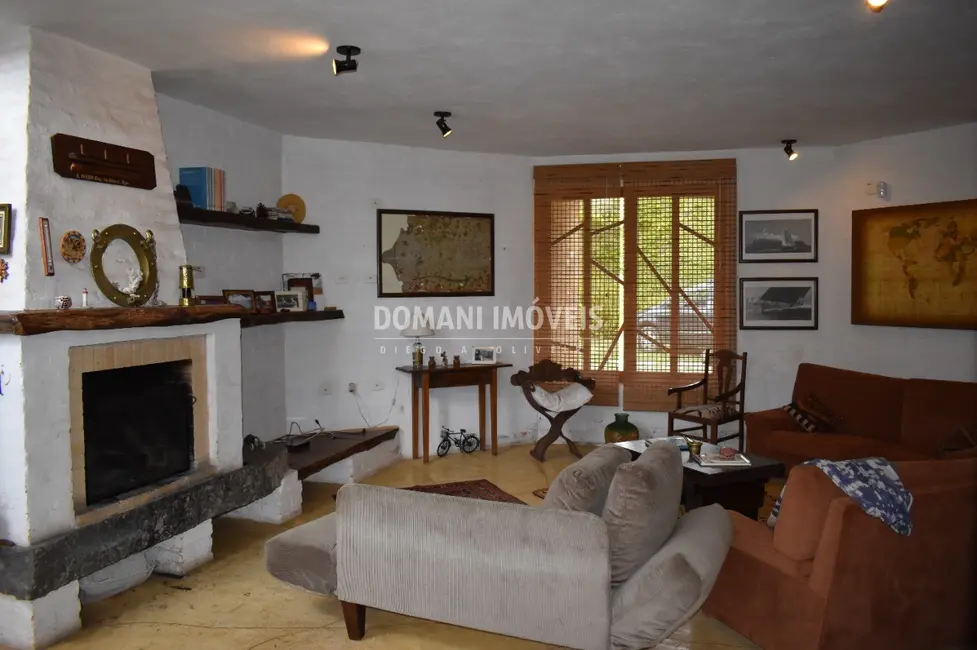 Foto 8 de Casa com 3 quartos à venda, 333m2 em Campos Do Jordao - SP