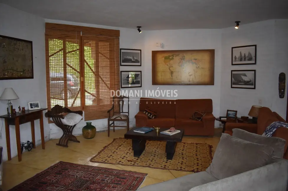 Foto 7 de Casa com 3 quartos à venda, 333m2 em Campos Do Jordao - SP