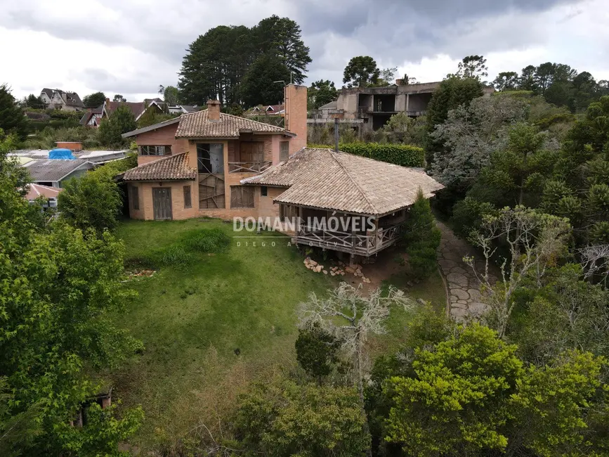 Foto 2 de Casa com 3 quartos à venda, 333m2 em Campos Do Jordao - SP