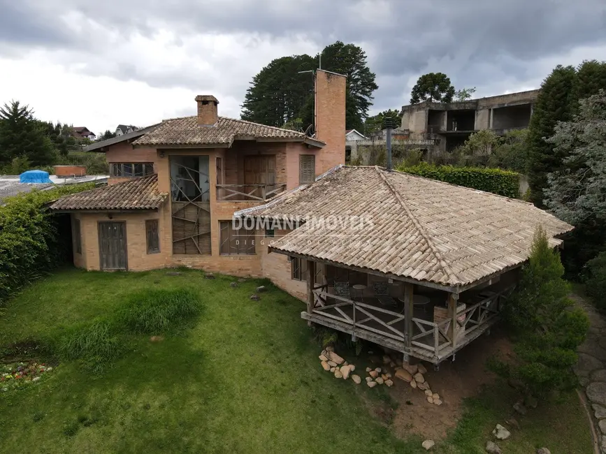 Foto 1 de Casa com 3 quartos à venda, 333m2 em Campos Do Jordao - SP