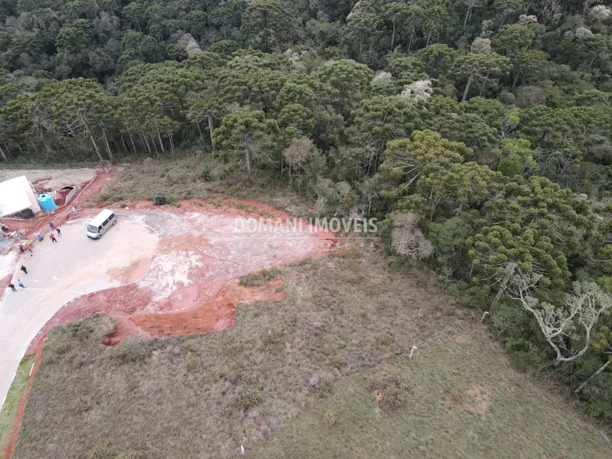 Foto 2 de Terreno / Lote à venda, 3200m2 em Campos Do Jordao - SP
