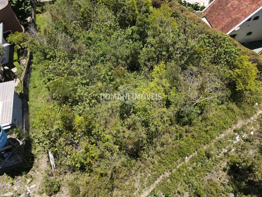 Foto 2 de Terreno / Lote à venda, 1050m2 em Campos Do Jordao - SP