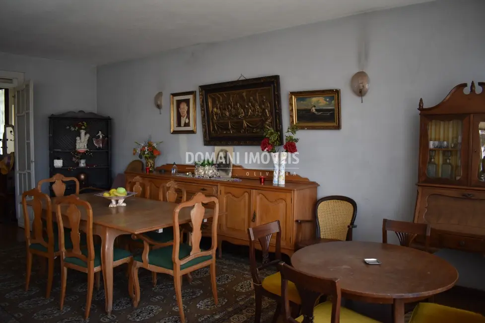 Foto 8 de Casa com 5 quartos à venda, 316m2 em Campos Do Jordao - SP