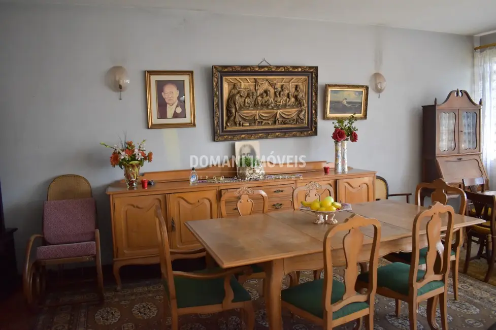 Foto 7 de Casa com 5 quartos à venda, 316m2 em Campos Do Jordao - SP