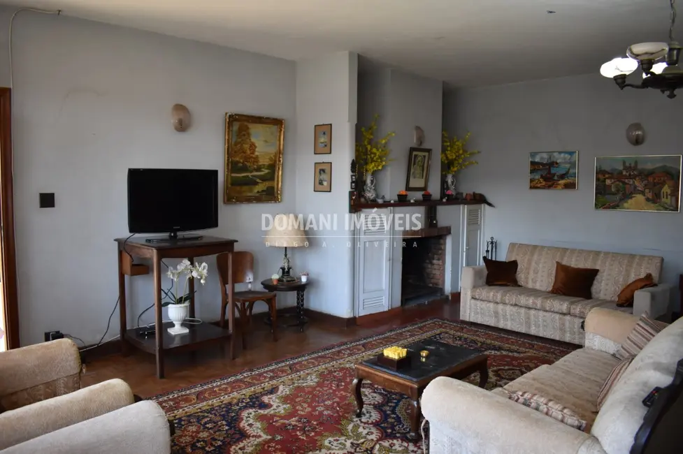 Foto 5 de Casa com 5 quartos à venda, 316m2 em Campos Do Jordao - SP