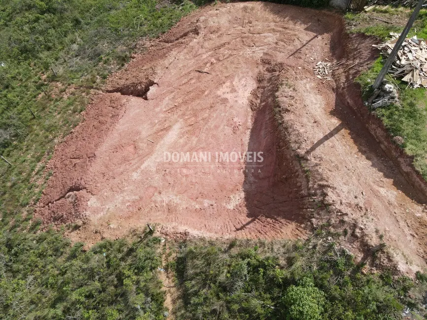 Foto 2 de Terreno / Lote à venda, 1050m2 em Campos Do Jordao - SP