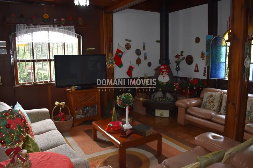 Casa com 4 quartos à venda, 310m2 em Campos Do Jordao - SP - imagem 7 Foto 7 de Casa com 4 quartos à venda, 310m2 em Campos Do Jordao - SP