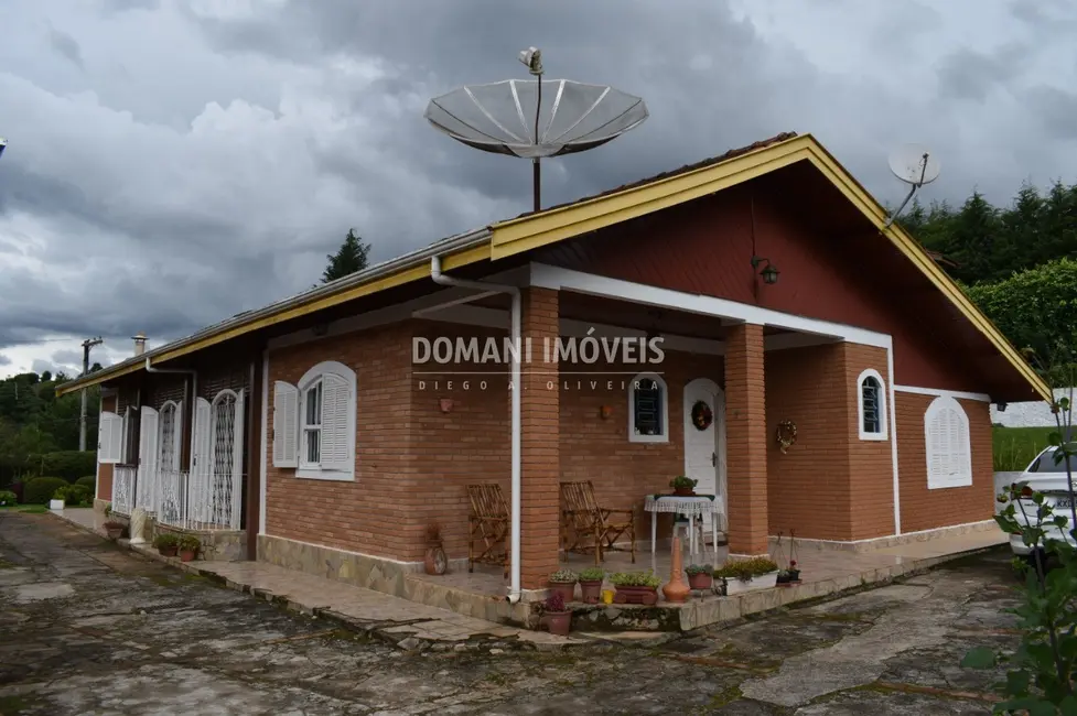 Casa com 4 quartos à venda, 310m2 em Campos Do Jordao - SP - imagem 6 Foto 6 de Casa com 4 quartos à venda, 310m2 em Campos Do Jordao - SP