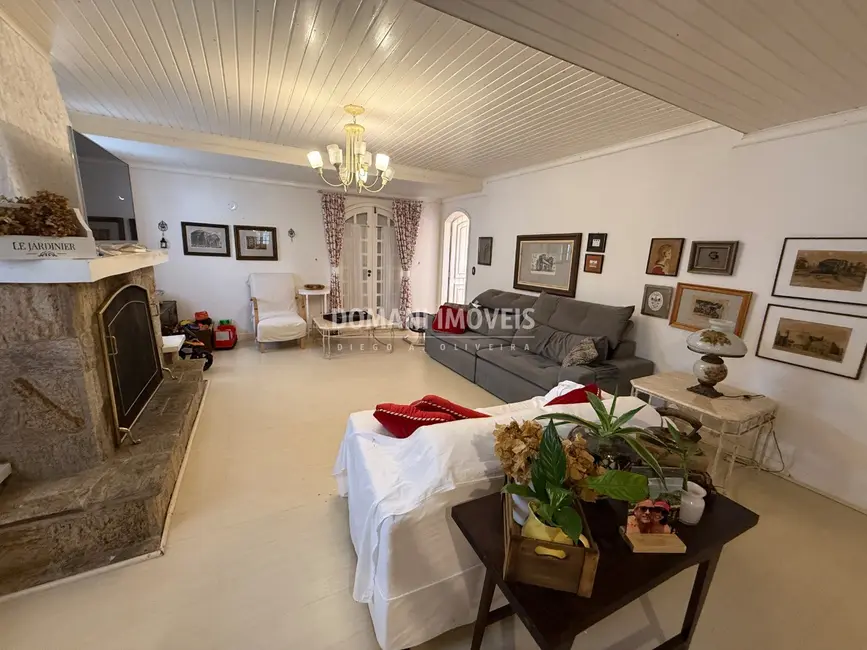 Casa de Condomínio com 5 quartos à venda, 549m2 em Campos Do Jordao - SP - imagem 9 Foto 9 de Casa de Condomínio com 5 quartos à venda, 549m2 em Campos Do Jordao - SP