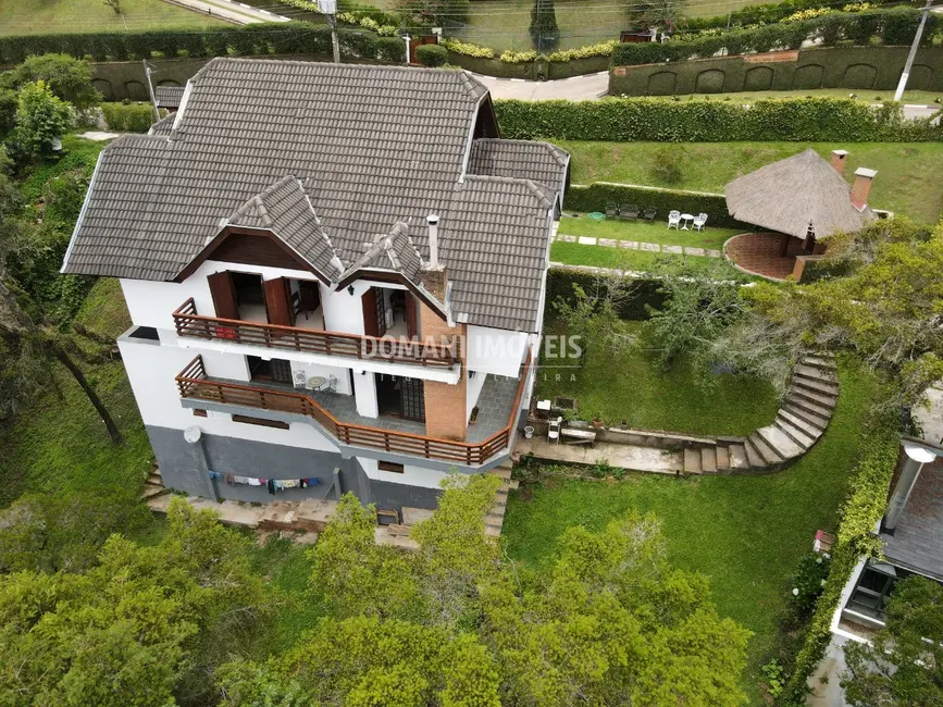 Foto 3 de Casa com 5 quartos à venda e para alugar, 240m2 em Campos Do Jordao - SP