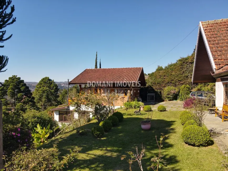 Foto 1 de Casa com 3 quartos à venda, 242m2 em Campos Do Jordao - SP