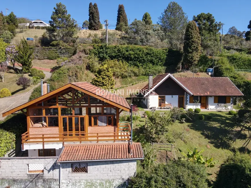 Foto 6 de Casa com 3 quartos à venda, 242m2 em Campos Do Jordao - SP