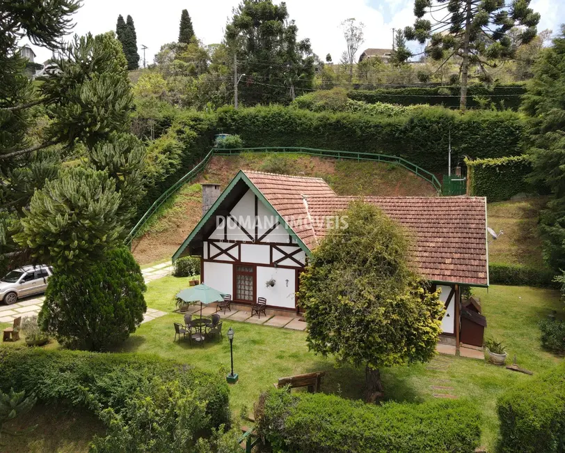 Foto 4 de Casa com 4 quartos à venda, 118m2 em Campos Do Jordao - SP
