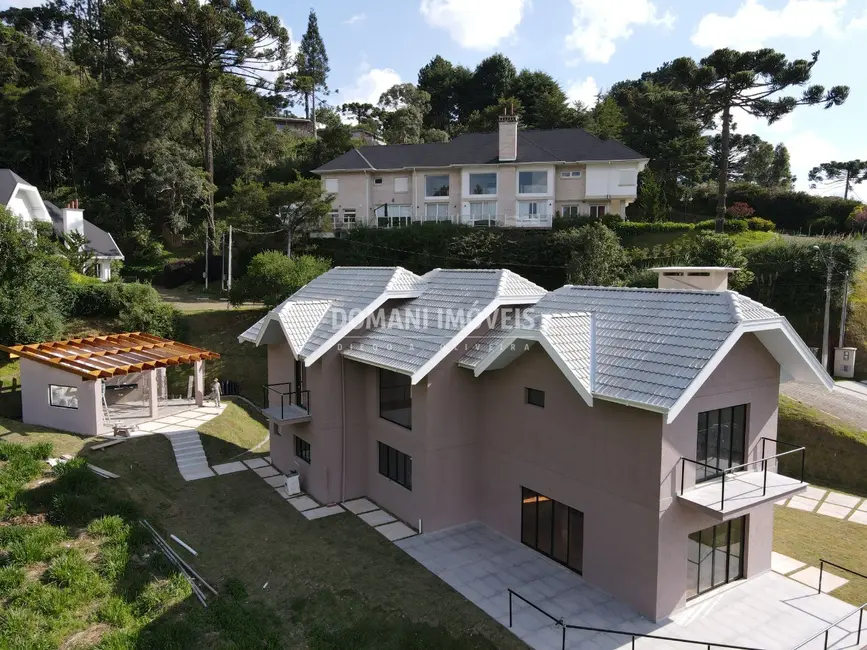 Foto 3 de Casa de Condomínio com 4 quartos à venda, 360m2 em Campos Do Jordao - SP