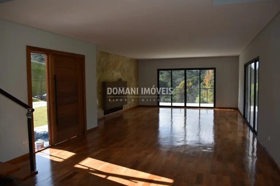 Foto 8 de Casa de Condomínio com 4 quartos à venda, 360m2 em Campos Do Jordao - SP