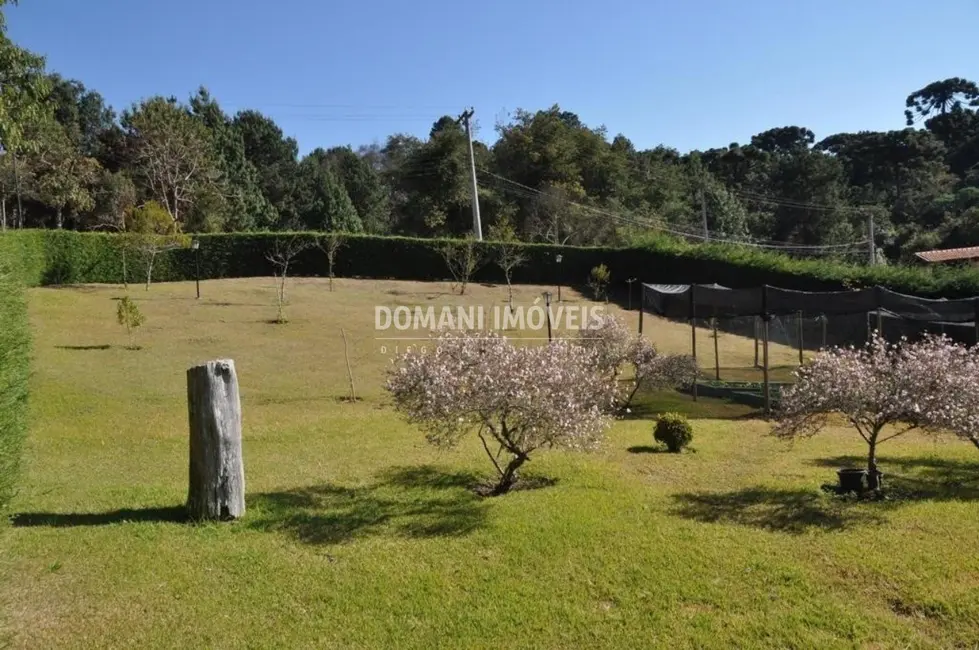 Foto 6 de Casa com 3 quartos à venda, 190m2 em Campos Do Jordao - SP