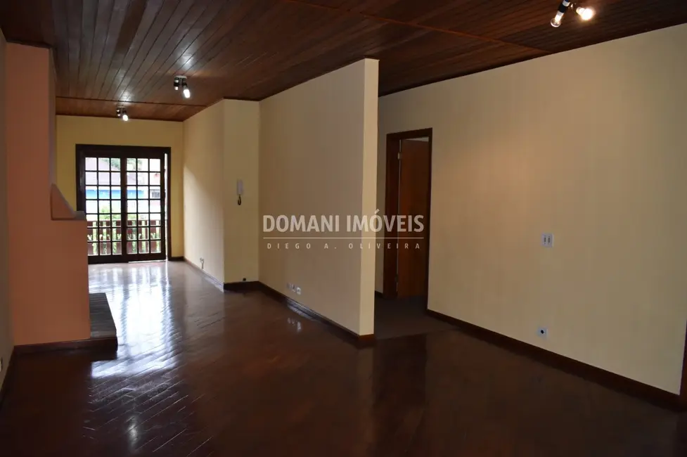 Apartamento com 3 quartos à venda, 123m2 em Campos Do Jordao - SP - imagem 4 Foto 4 de Apartamento com 3 quartos à venda, 123m2 em Campos Do Jordao - SP