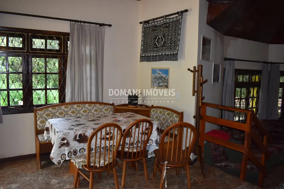 Foto 8 de Casa com 3 quartos à venda, 125m2 em Campos Do Jordao - SP