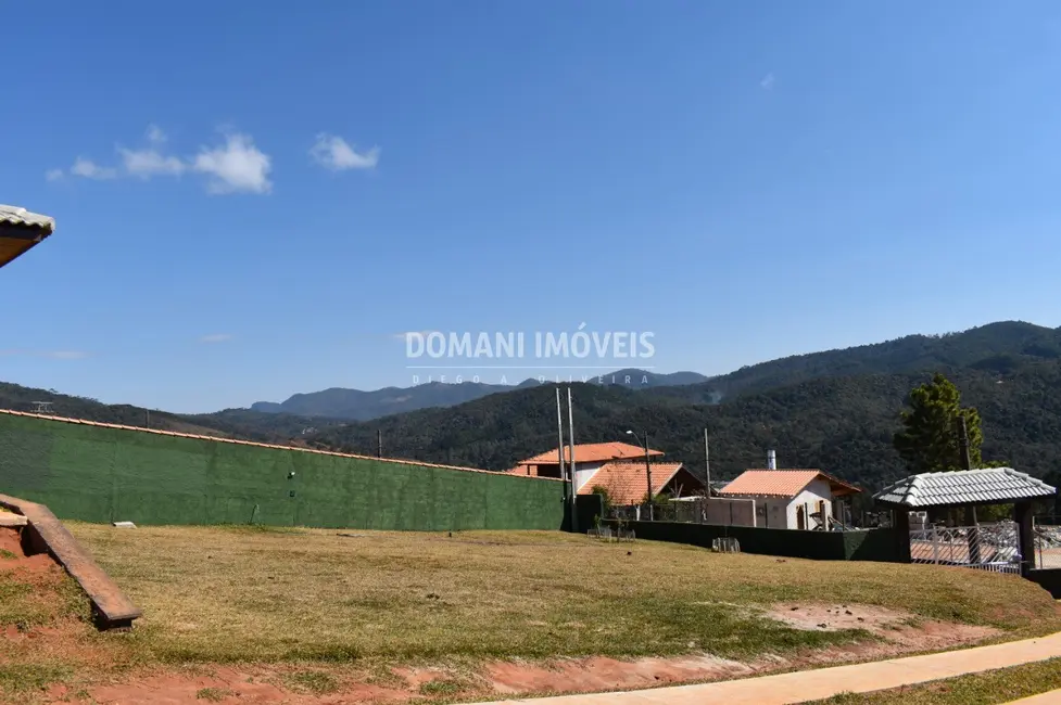 Casa com 3 quartos para alugar, 180m2 em Campos Do Jordao - SP - imagem 4 Foto 4 de Casa com 3 quartos para alugar, 180m2 em Campos Do Jordao - SP