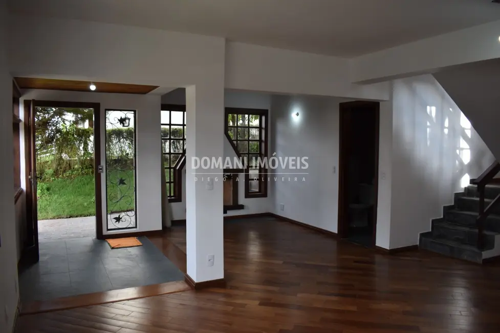 Foto 6 de Casa de Condomínio com 4 quartos à venda, 190m2 em Campos Do Jordao - SP