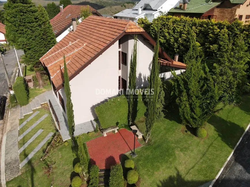 Foto 2 de Casa de Condomínio com 4 quartos à venda, 190m2 em Campos Do Jordao - SP