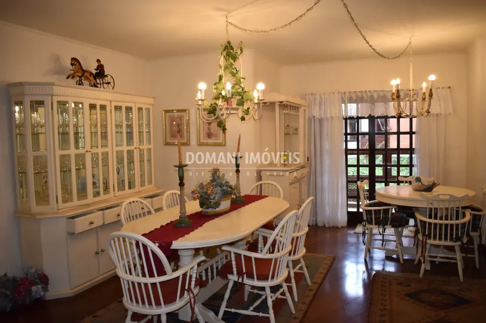 Foto 8 de Apartamento com 3 quartos à venda, 153m2 em Campos Do Jordao - SP