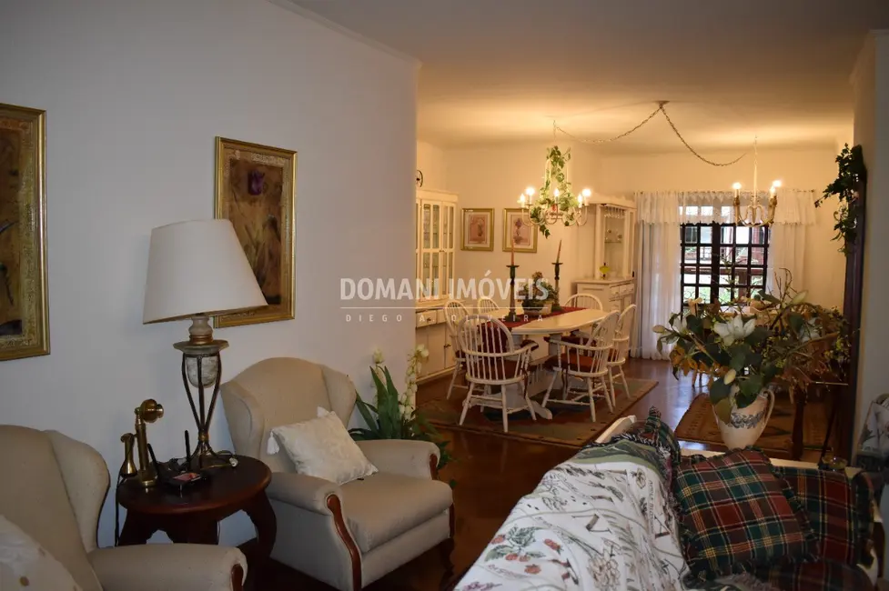 Foto 7 de Apartamento com 3 quartos à venda, 153m2 em Campos Do Jordao - SP