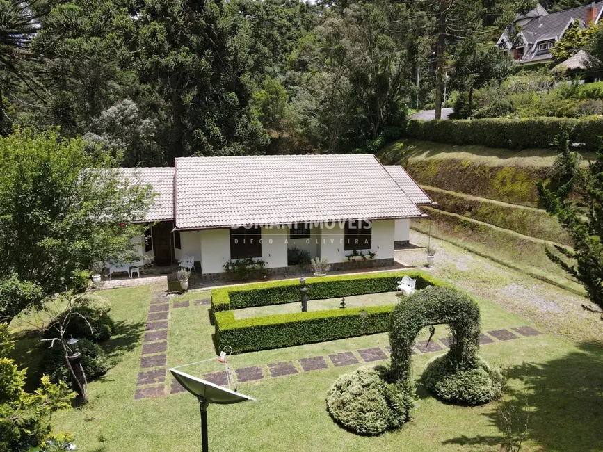 Foto 2 de Casa de Condomínio com 3 quartos à venda, 170m2 em Campos Do Jordao - SP