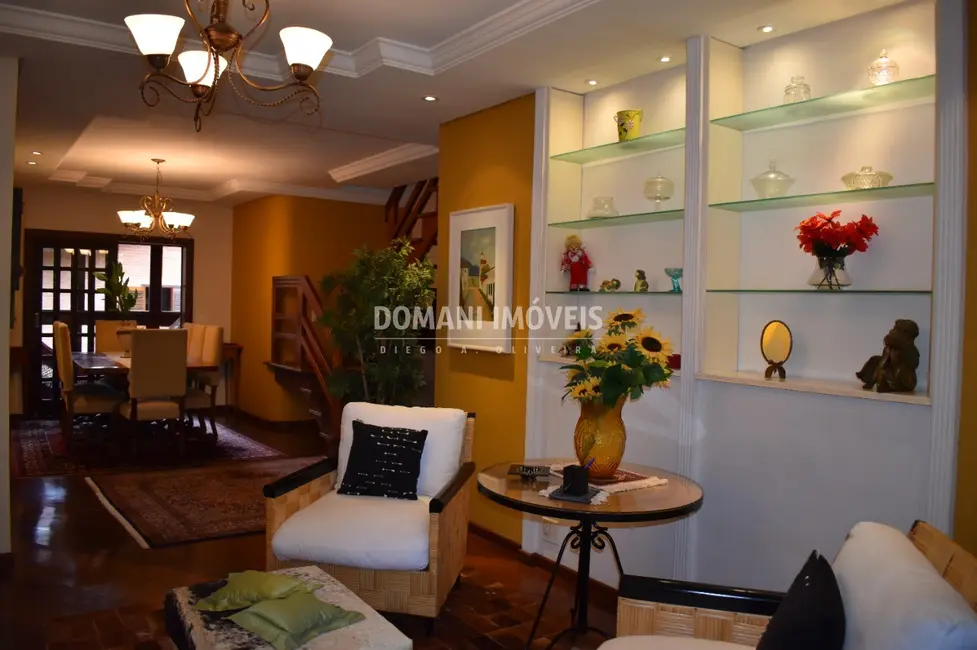 Apartamento com 4 quartos à venda, 300m2 em Campos Do Jordao - SP - imagem 8 Foto 8 de Apartamento com 4 quartos à venda, 300m2 em Campos Do Jordao - SP