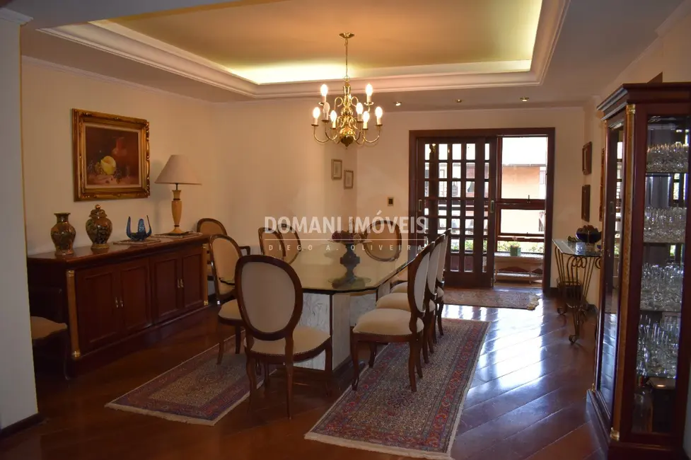 Apartamento com 5 quartos à venda, 300m2 em Campos Do Jordao - SP - imagem 8 Foto 8 de Apartamento com 5 quartos à venda, 300m2 em Campos Do Jordao - SP