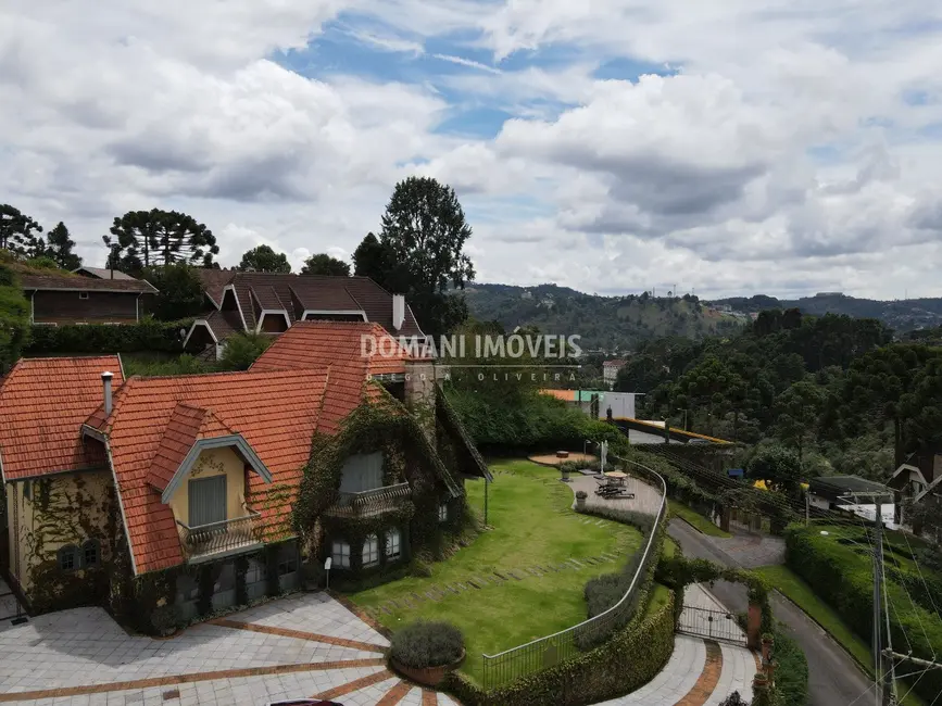 Foto 3 de Casa com 5 quartos à venda e para alugar, 634m2 em Campos Do Jordao - SP