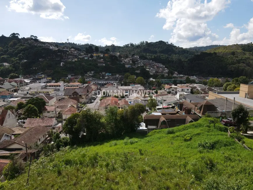 Foto 1 de Terreno / Lote à venda, 1350m2 em Campos Do Jordao - SP