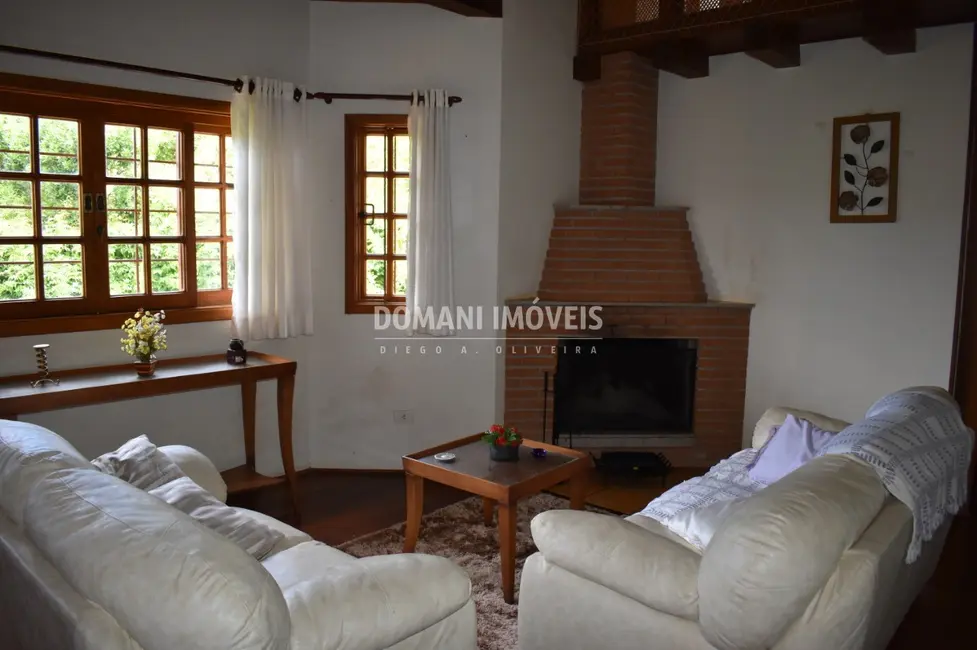 Foto 6 de Casa com 3 quartos à venda, 250m2 em Campos Do Jordao - SP