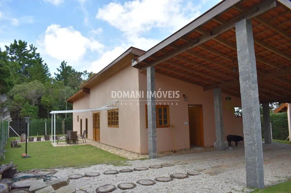 Foto 2 de Casa com 2 quartos à venda, 161m2 em Campos Do Jordao - SP