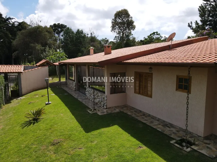 Foto 1 de Casa com 2 quartos à venda, 161m2 em Campos Do Jordao - SP