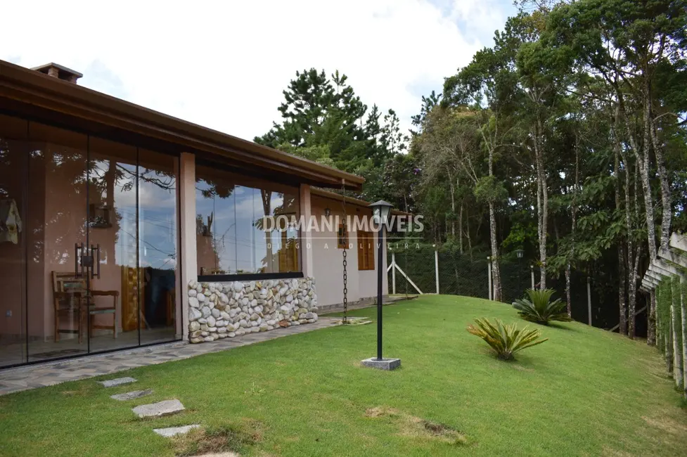 Foto 3 de Casa com 2 quartos à venda, 161m2 em Campos Do Jordao - SP