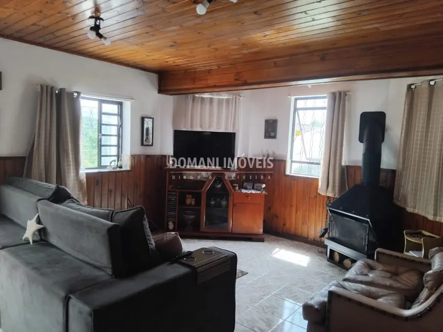 Foto 8 de Casa com 2 quartos à venda, 141m2 em Campos Do Jordao - SP