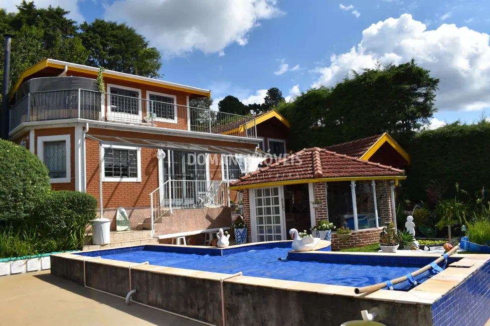 Foto 1 de Casa com 2 quartos à venda, 141m2 em Campos Do Jordao - SP