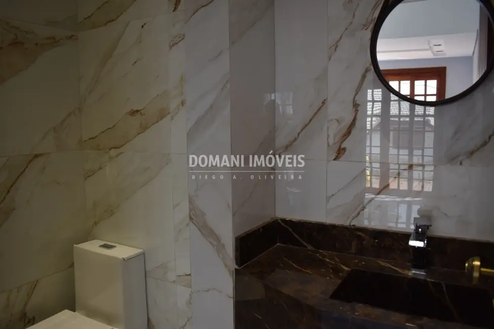 Foto 6 de Casa de Condomínio com 3 quartos à venda, 250m2 em Campos Do Jordao - SP